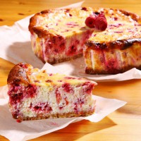 Malinový cheescake s bielou čokoládou